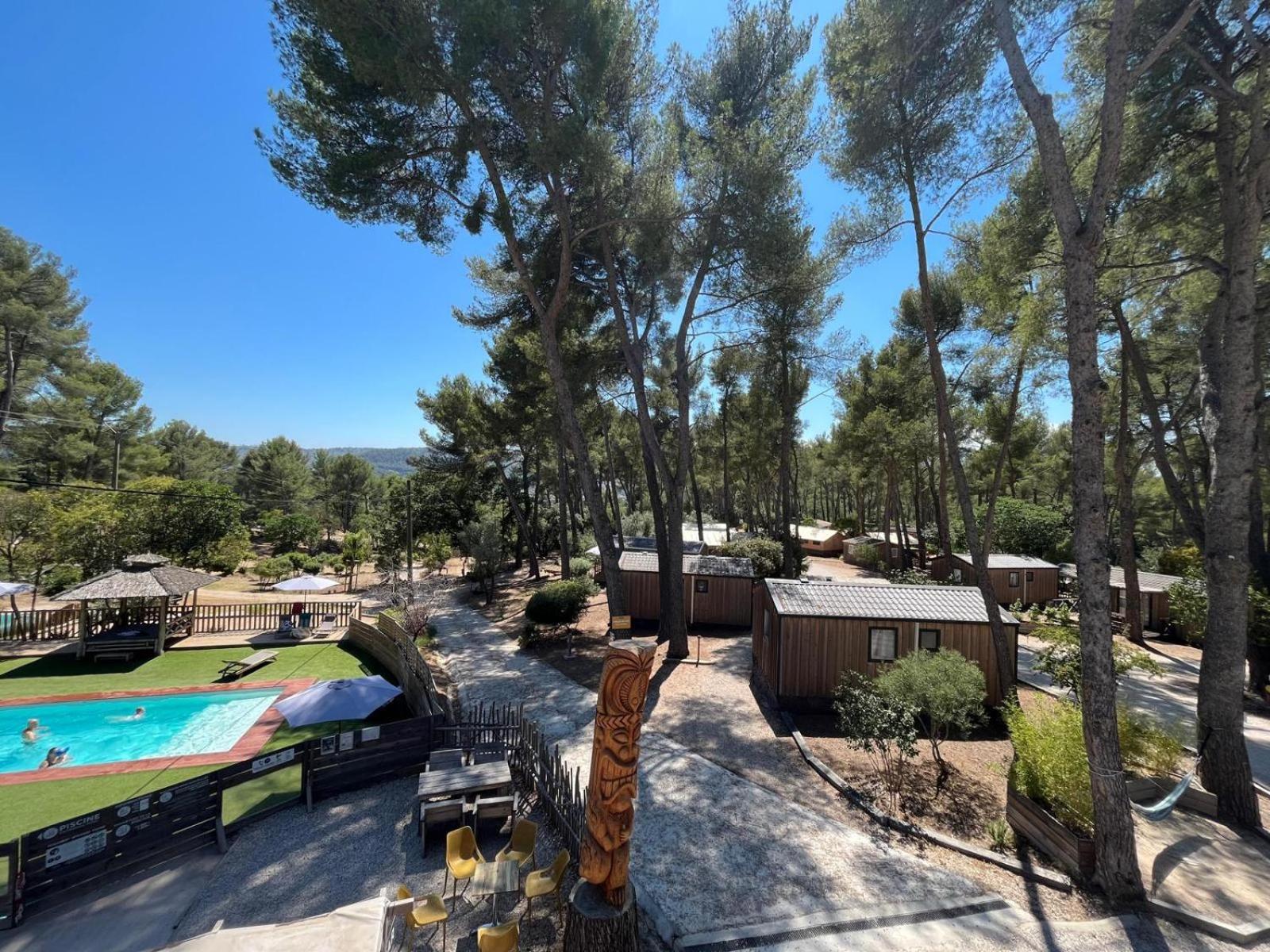 Camping Du Garlaban Aubagne Esterno foto
