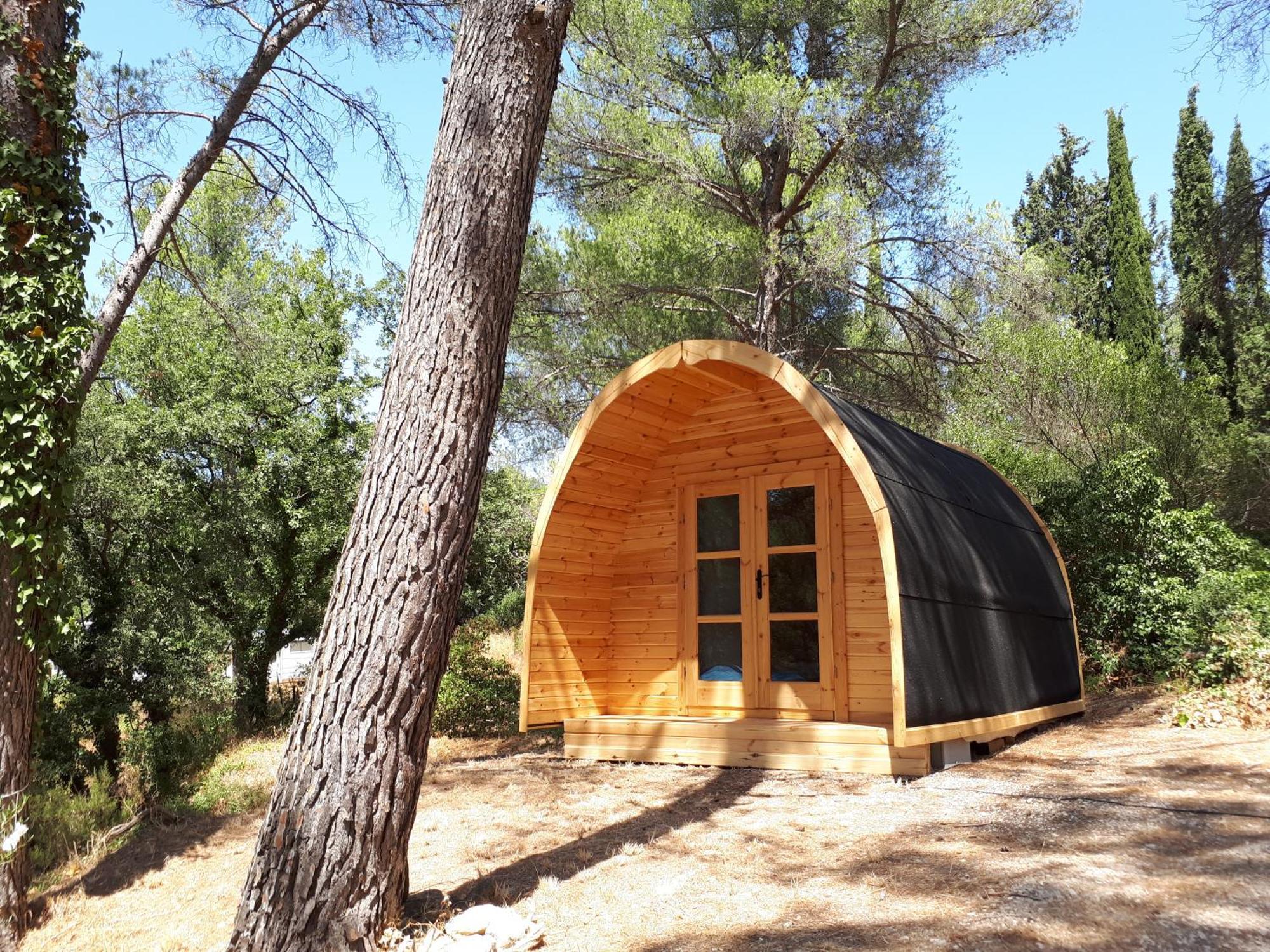 Camping Du Garlaban Aubagne Esterno foto