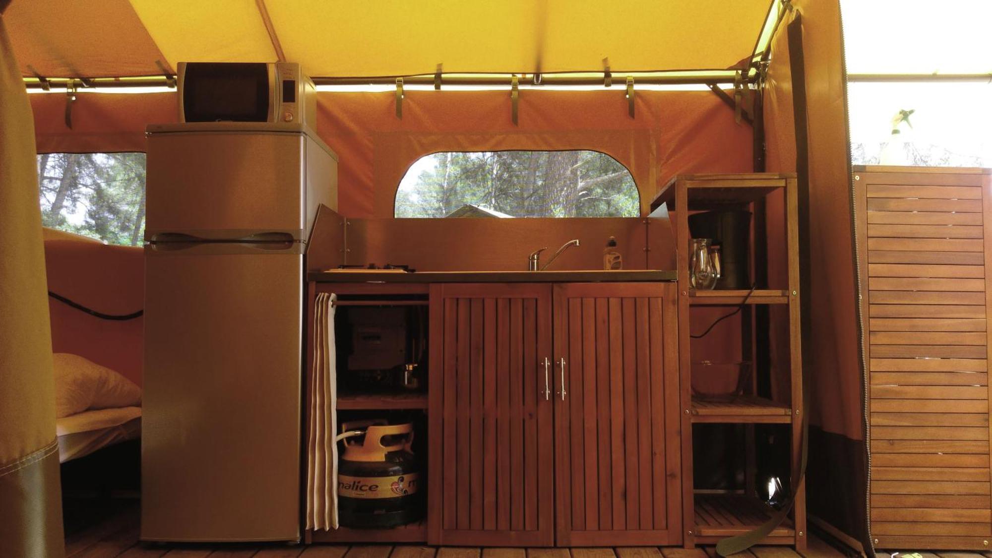 Camping Du Garlaban Aubagne Esterno foto