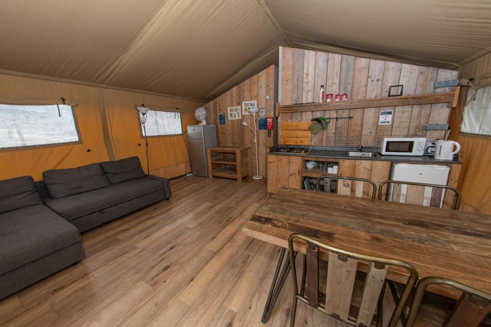 Camping Du Garlaban Aubagne Camera foto