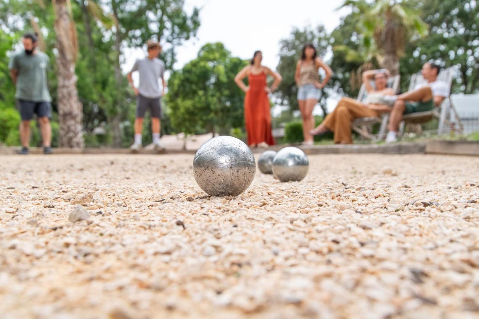Camping Du Garlaban Aubagne Esterno foto